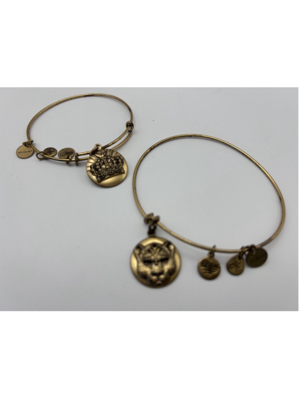 Bracelet Set Alex And Ani Gold Tone Bangle Lion Flag Charm Wild Heart 8 In - Picture 8 of 10